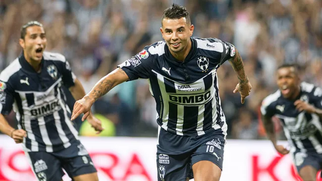 Edwin Cardona festeja gol del triunfo contra América en Semis