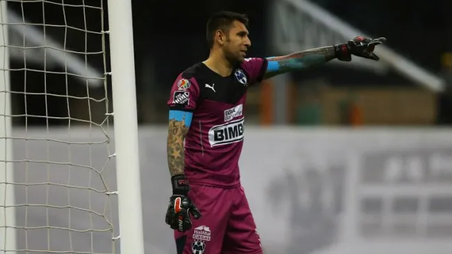 Jonathan Orozco en un partido de Monterrey