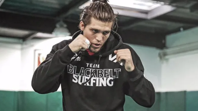 Brian en uno de sus entrenamientos de MMA