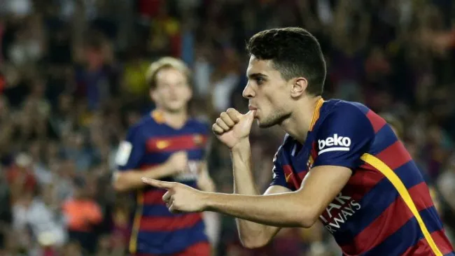 Marc Bartra festeja una anotación con el FC Barcelona