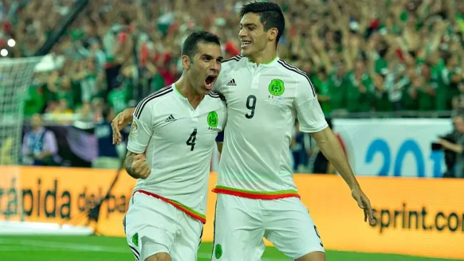 Rafa Márquez festeja su gol