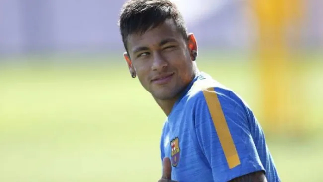 Neymar en entrenamiento con Barcelona