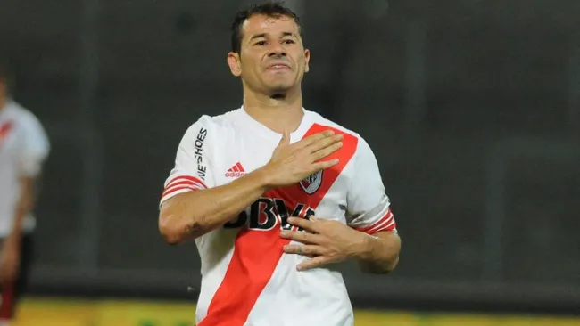 Rodrigo Mora en partido de River
