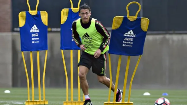 Moreno entrena con selección mexicana