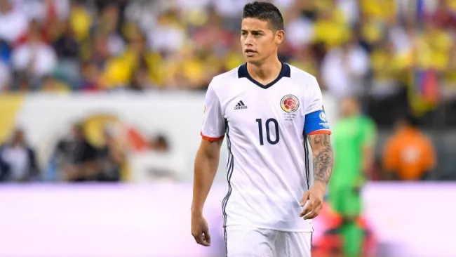 James Rodríguez durante el partido contra Colombia