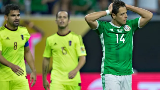 Chicharito lamenta una falla en el duelo contra Venezuela