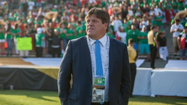Piojo Herrera, presente en el duelo del Tri vs Jamaica de CA