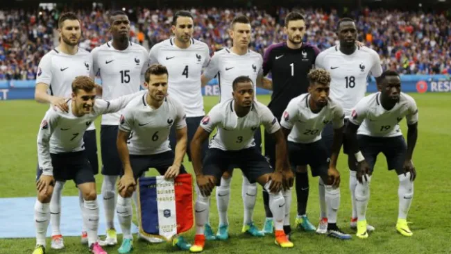 Selección francesa previo a partido contra Suiza