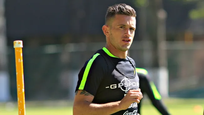Lozano en un entrenamiento de América