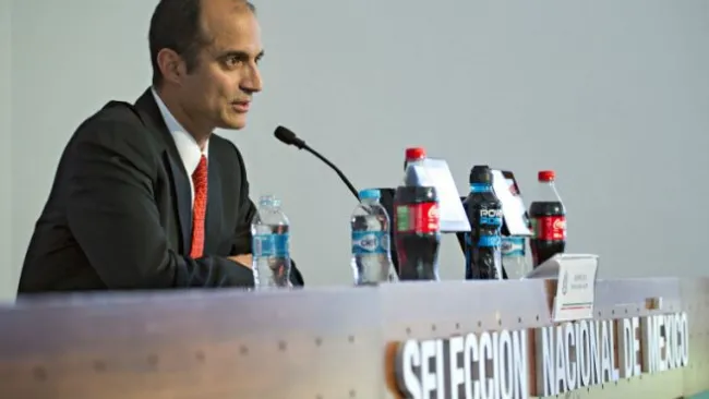 Cantú en rueda de prensa