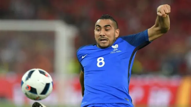 Dimitri Payet en un partido de la Eurocopa con Francia