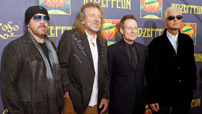 Jason Bonham, hijo del fallecido baterista John Bonham; el cantante Robert Plant, el bajista John Paul Jones, y el guitarrista Jimmy Page, en un evento en 2012