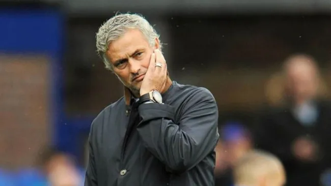 Mou, durante un partido en la Premier League