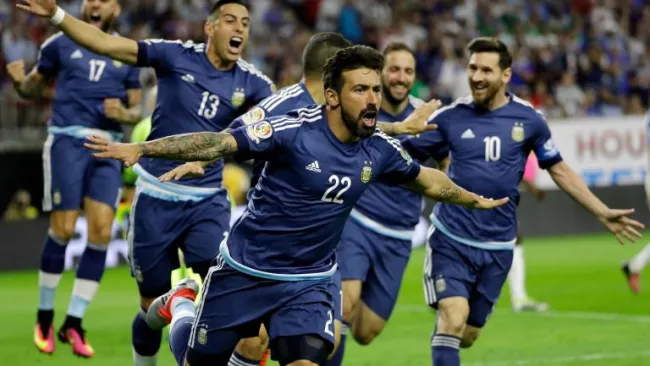 Lavezzi celebra un gol con la selección argentina