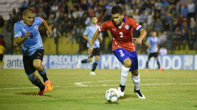 Sebastián Vegas durante un partido con su selección 