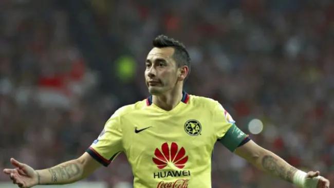 Sambueza se lamenta en partido de Liga