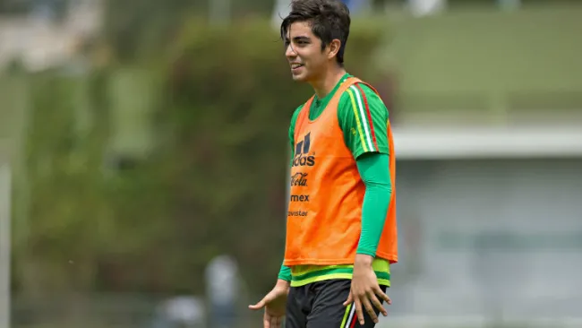 Pizarro en entrenamiento con el Tri