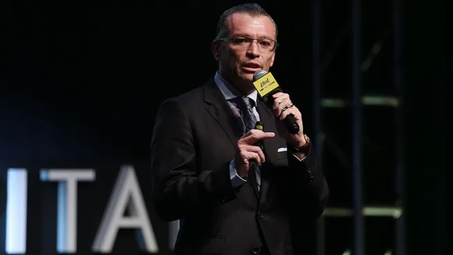 José Luis Higeura, en presentación de Chivas TV