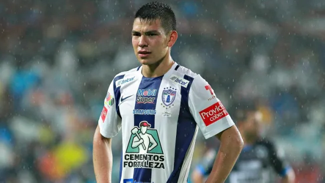Hirving Lozano, en juego de Pachuca 