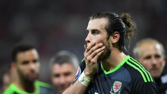 Gareth Bale se lamenta tras derrota