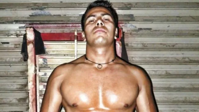 Jinzo posa para la foto