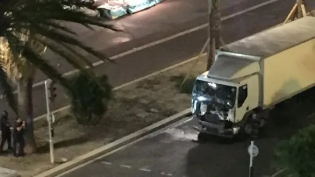 Camión que arrolló a la multitud en Niza