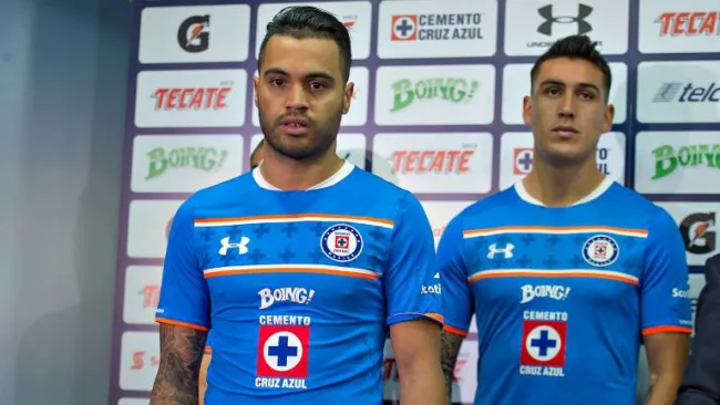 Julián Velázquez, durante presentación de los nuevos refuerzos del Cruz Azul 