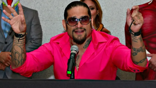 Cibernético en conferencia de prensa