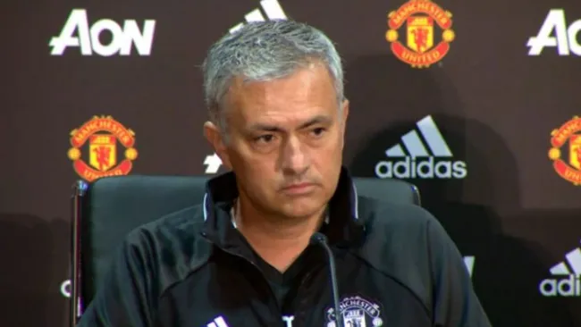 Mourinho habla en rueda de prensa