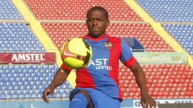 Mauricio Cuero en su presentación con Levante