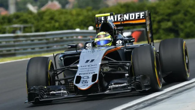 Checo Pérez durante el GP de Hungría