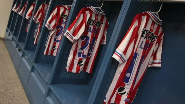 Jersey conmemorativo de los 110 años de vida del Guadalajara