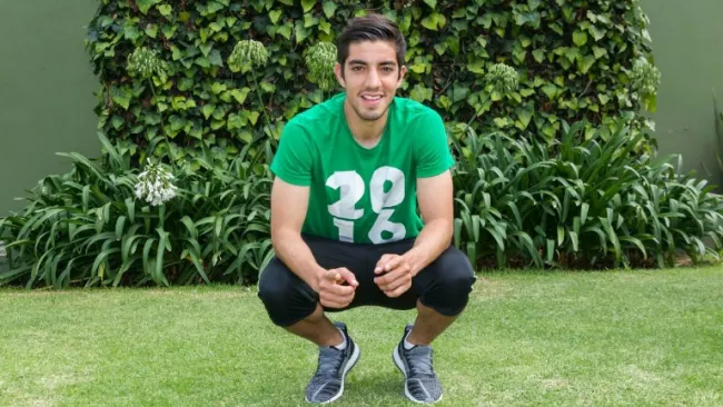 Rodolfo Pizarro posa para la lente de RÉCORD