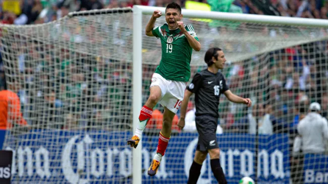 Oribe Peralta festeja anotación contra Nueva Zelanda