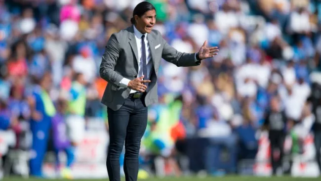 Francisco Palencia durante un partido de Pumas