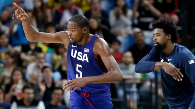 Kevin Durant durante el partido contra China en JO