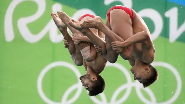 Sánchez y García durante uno de sus clavados en Río 2016