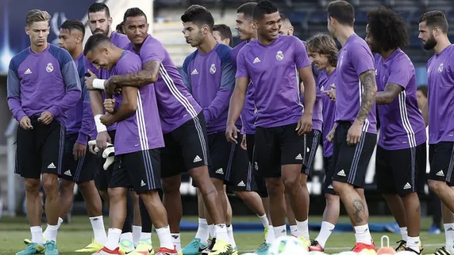 Real Madrid entrena previo a la Supercopa de Europa