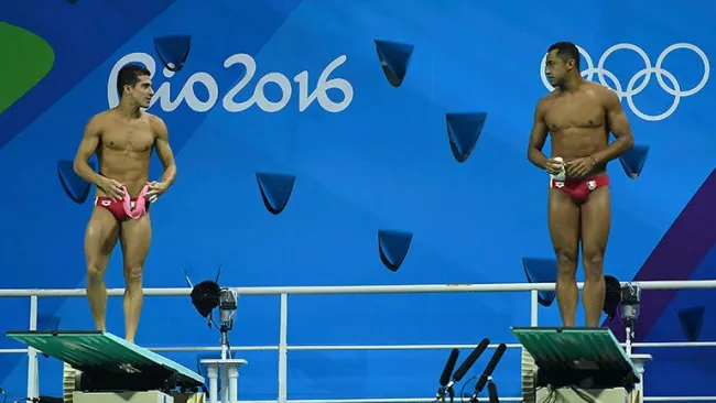 Pacheco y Ocampo platican antes de ejecutar un clavado