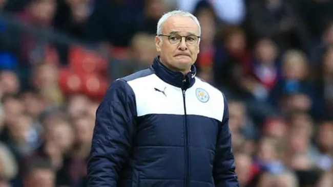 Ranieri durante un partido del Leicester City