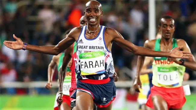 Mo Farah celebra su victoria en Río 2016