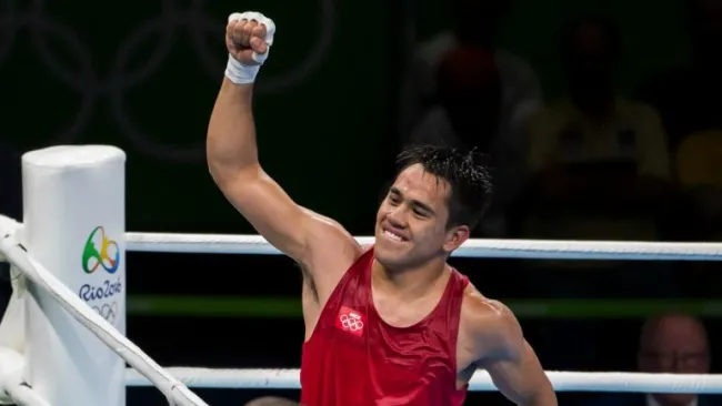 Misael Rodríguez en festejo después de su victoria en Río 2016