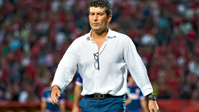 Chepo de la Torre, tras un partido con Chivas