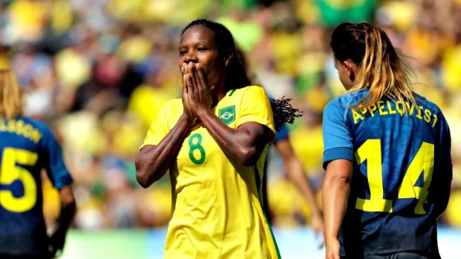 Formiga falla una oportunidad de gol en la Semifinal Río 2016