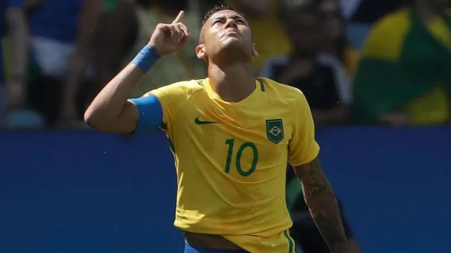 Neymar celebra su gol contra Honduras