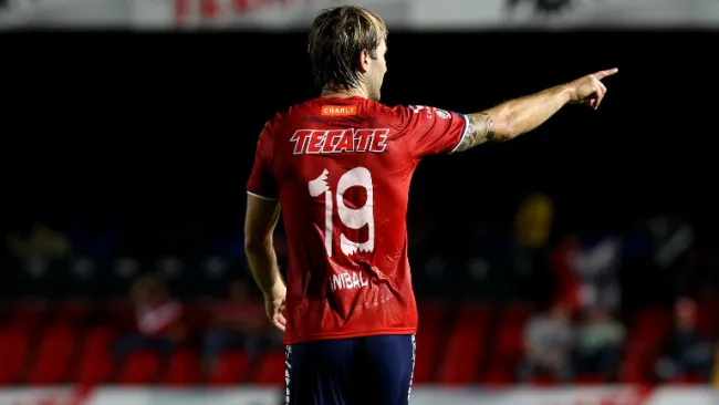 Aníbal Zurdo, durante juego con Veracruz 