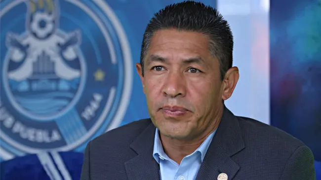 Ignacio Ambriz en duelo frente al Puebla