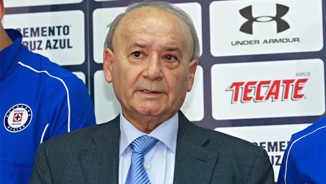 Guillermo Álvarez, durante presentación de refuerzos de Cruz Azul 