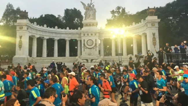 Corredores presentes en el Maratón CDMX