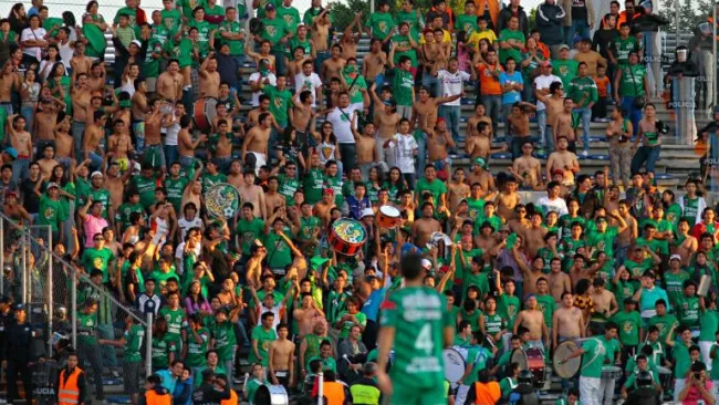 Afición de Jaguares durante un encuentro en Chiapas